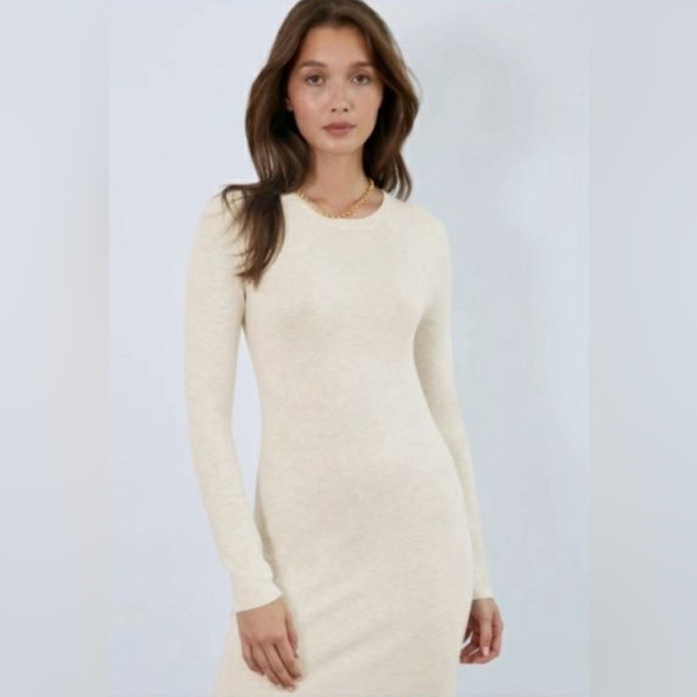 * NWOT* Aritzia Babaton| Banter Midi Sweater Dress
